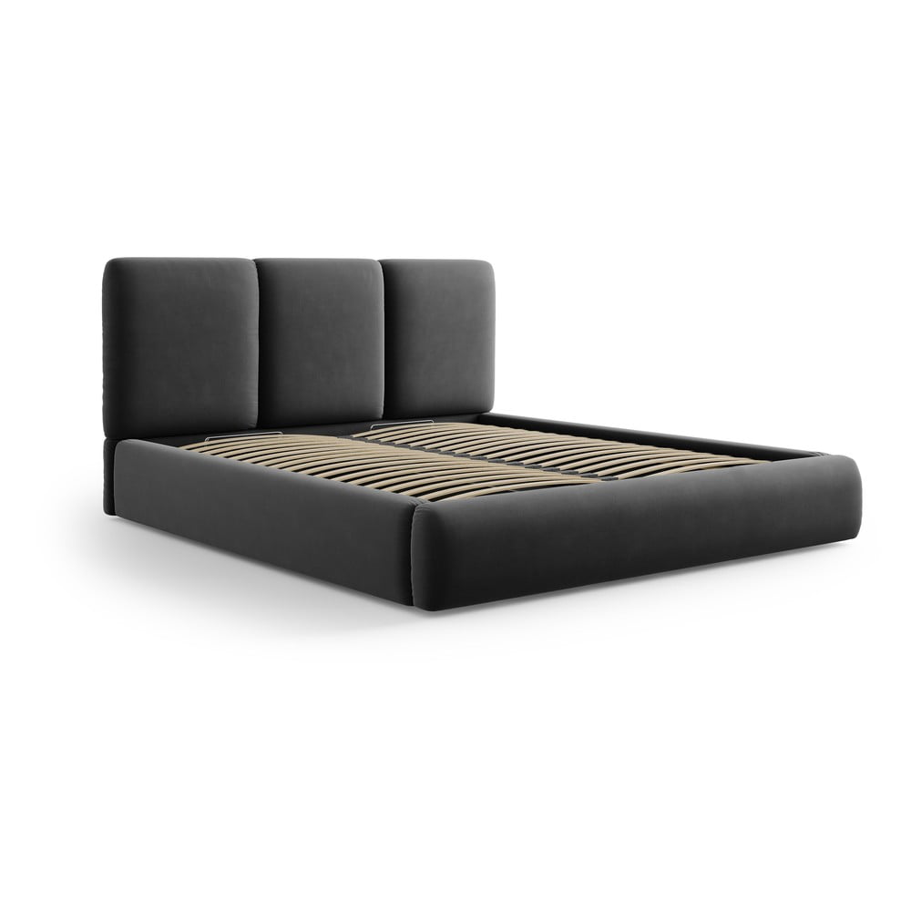 Sötétszürke bársony kárpitozott ágyneműtartós franciaágy ágyráccsal 200x200 cm Brody – Mazzini Beds