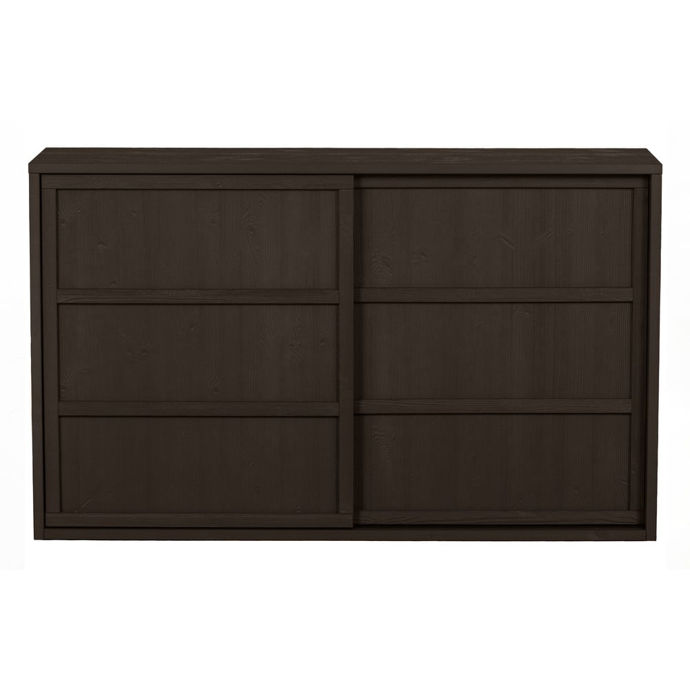 Sötétbarna alacsony borovi fenyő komód tolóajtóval 140x85 cm Nomin – BePureHome